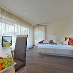 Bauernhof Lindenhof 4*