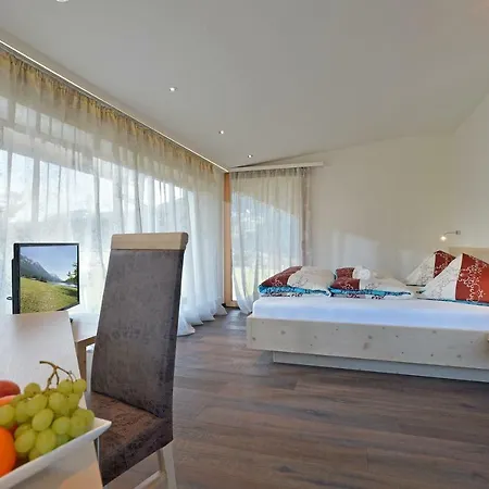 Bauernhof Lindenhof 4*